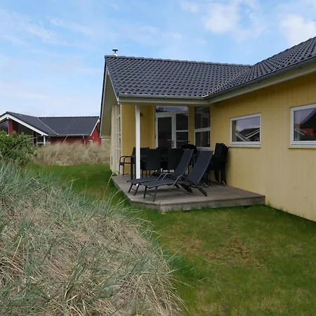 Geraeumiger Familienaufenthalt Am 別荘 *