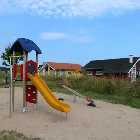 Geraeumiger Familienaufenthalt Am 別荘